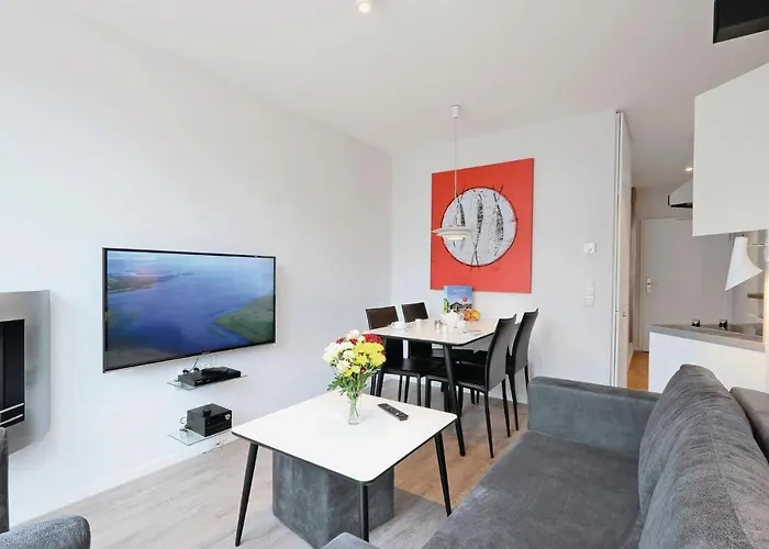 Duenenvilla 11, Whg 1 *